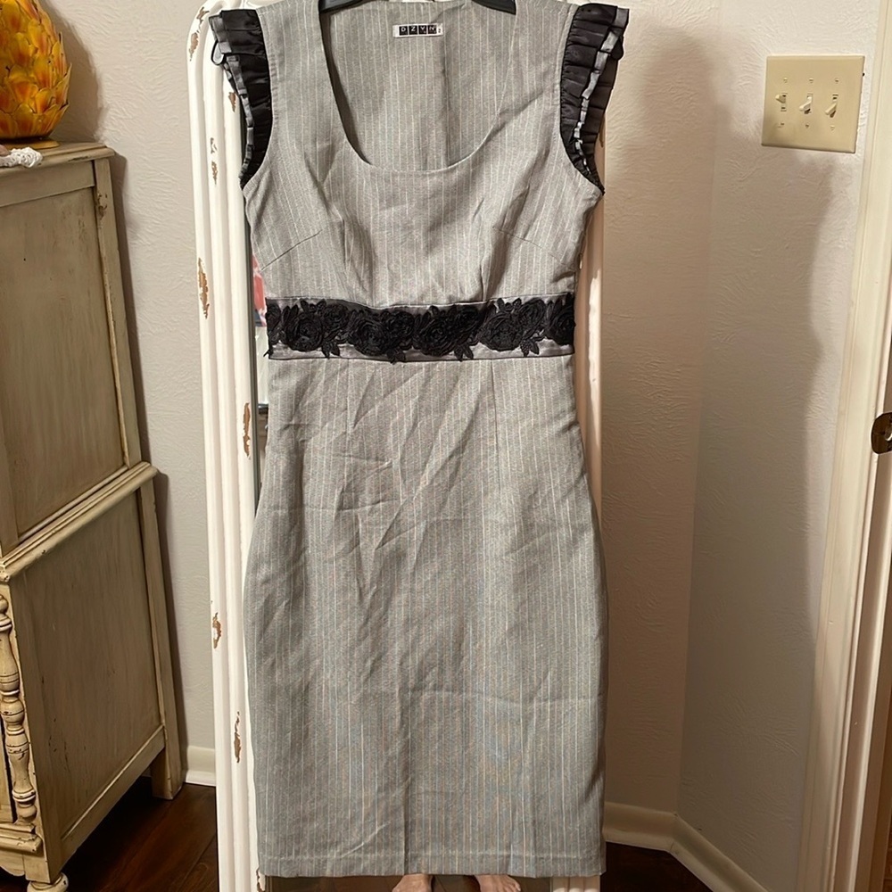 🐚🐚🐚BOGOHO 🐚🐚🐚Black and White Sleeveless Dress